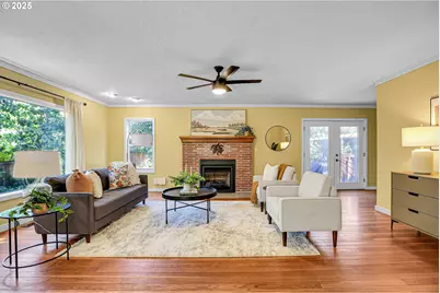 8913 N Seneca St, Portland, OR 97203 - Photo 5