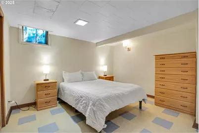 8913 N Seneca St, Portland, OR 97203 - Photo 45