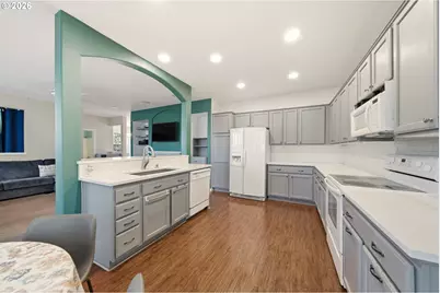 19437 Provisioner Ct, Oregon City, OR 97045 - Photo 11