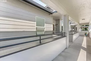 525 SE Marion St, Portland, OR 97202 - Photo 41