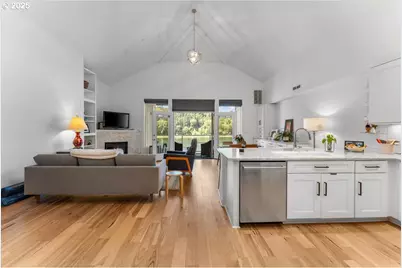 525 SE Marion St #21, Portland, OR 97202 - Photo 3