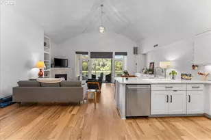 525 SE Marion St, Portland, OR 97202 - Photo 3