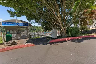 525 SE Marion St, Portland, OR 97202 - Photo 45