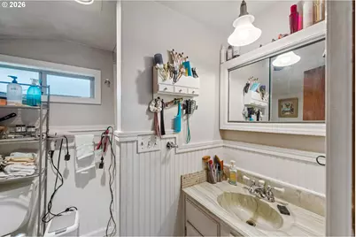 1545 N 20th St, Coos Bay, OR 97420 - Photo 15