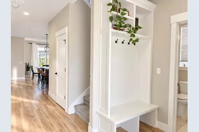 1054 Hickory St, Independence, OR 97351 - Photo 5