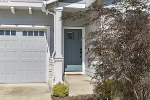 1054 Hickory St, Independence, OR 97351 - Photo 3