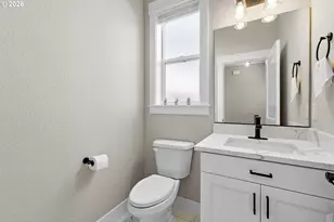 1054 Hickory St, Independence, OR 97351 - Photo 9