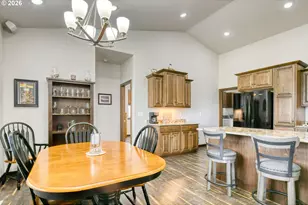 527 SW Quinney Pl, Pendleton, OR 97801 - Photo 9