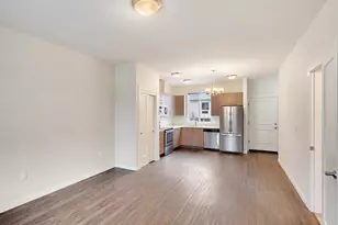 10829 E Burnside St, Portland, OR 97216 - Photo 5