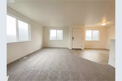 1108 NE Tamera Ln, Portland, OR 97220 - Photo 7