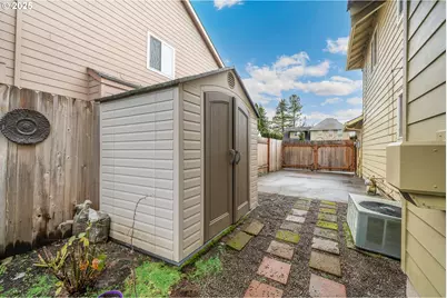 3075 NE 4th Ave, Hillsboro, OR 97124 - Photo 29