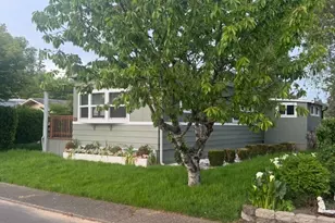 570 N 10th St, Cornelius, OR 97113 - Photo 1