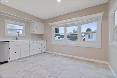 570 N 10th St #29, Cornelius, OR 97113 - Photo 5