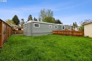 570 N 10th St, Cornelius, OR 97113 - Photo 21