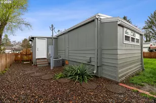 570 N 10th St, Cornelius, OR 97113 - Photo 23