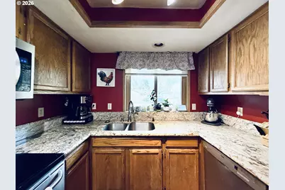 7703 NE 156th Ave, Vancouver, WA 98682 - Photo 3