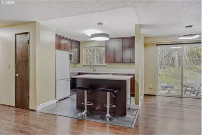 223 SW Taylors Ferry Rd, Portland, OR 97219 - Photo 9