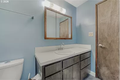 223 SW Taylors Ferry Rd, Portland, OR 97219 - Photo 19