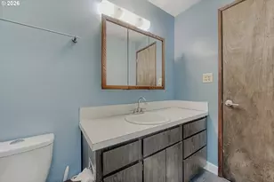 223 SW Taylors Ferry Rd, Portland, OR 97219 - Photo 19