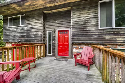 223 SW Taylors Ferry Rd, Portland, OR 97219 - Photo 3