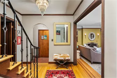 1833 SE Exeter Dr, Portland, OR 97202 - Photo 7