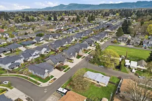 3698 Revell St, Eugene, OR 97404 - Photo 31