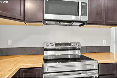 11097 Colvin Rd, Clatskanie, OR 97016 - Photo 9