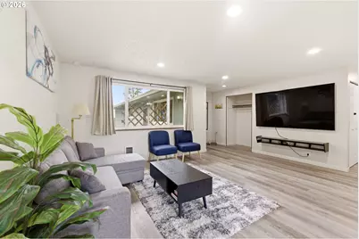 3836 SE 91st Ave, Portland, OR 97266 - Photo 9