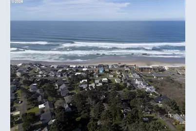 1708 NW 38th St, Lincoln City, OR 97367 - Photo 47