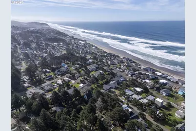 1708 NW 38th St, Lincoln City, OR 97367 - Photo 39