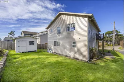 1708 NW 38th St, Lincoln City, OR 97367 - Photo 43