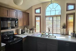 8563 SW Hamlet St, Portland, OR 97224 - Photo 11