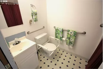 8563 SW Hamlet St, Portland, OR 97224 - Photo 19