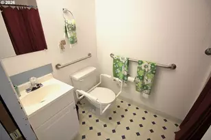 8563 SW Hamlet St, Portland, OR 97224 - Photo 19