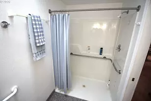 8563 SW Hamlet St, Portland, OR 97224 - Photo 13
