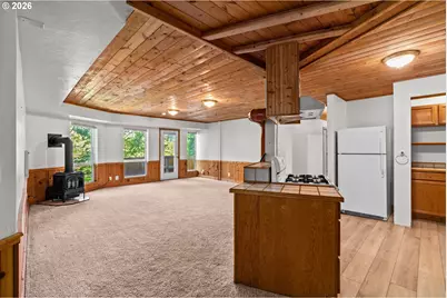 785 E 44th Ave, Eugene, OR 97405 - Photo 37