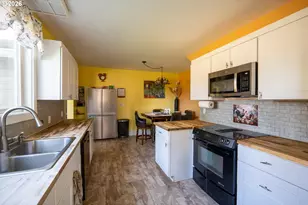 13130 SW Hillsboro Hwy, Hillsboro, OR 97123 - Photo 11