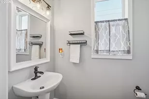 2782 Nina Pl, Hubbard, OR 97032 - Photo 5