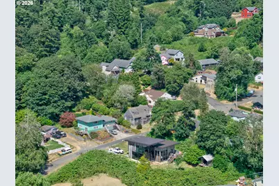 1676 SE 2nd St, Astoria, OR 97103 - Photo 37