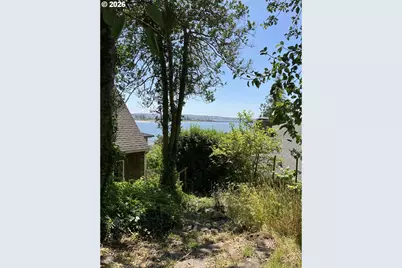 1676 SE 2nd St, Astoria, OR 97103 - Photo 31