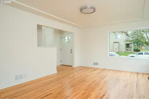 5721 N Willis Blvd, Portland, OR 97203 - Photo 7