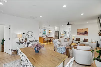 835 Reagan St, Mount Angel, OR 97362 - Photo 21