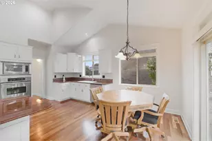 2697 Islander Ave NW, Salem, OR 97304 - Photo 11