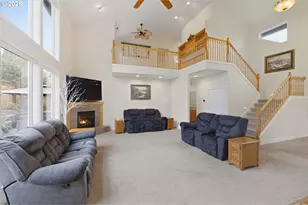 2697 Islander Ave NW, Salem, OR 97304 - Photo 9