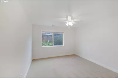 2697 Islander Ave NW, Salem, OR 97304 - Photo 41