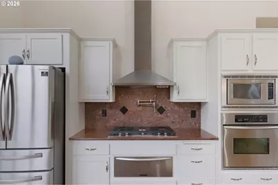 2697 Islander Ave NW, Salem, OR 97304 - Photo 7