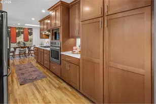 13562 SW 63rd Pl, Portland, OR 97219 - Photo 15