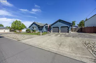 2911 Shirley St, Eugene, OR 97404 - Photo 3
