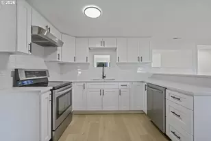 249 NE 191st Ave, Portland, OR 97230 - Photo 11