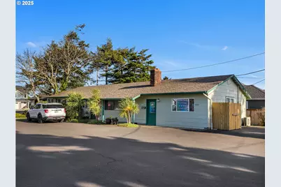 1010 3rd Ave, Seaside, OR 97138 - Photo 1